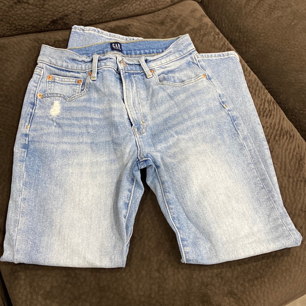 Gap Girlfriend Jeans Women’s Size 26 Washed Blue Denim Distressed - Picture 4 of 8